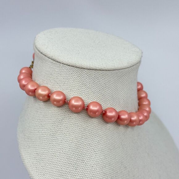 VTG Vogue Necklace Pink Beaded Hand Knotted Feminine Classic - Picture 5 of 10